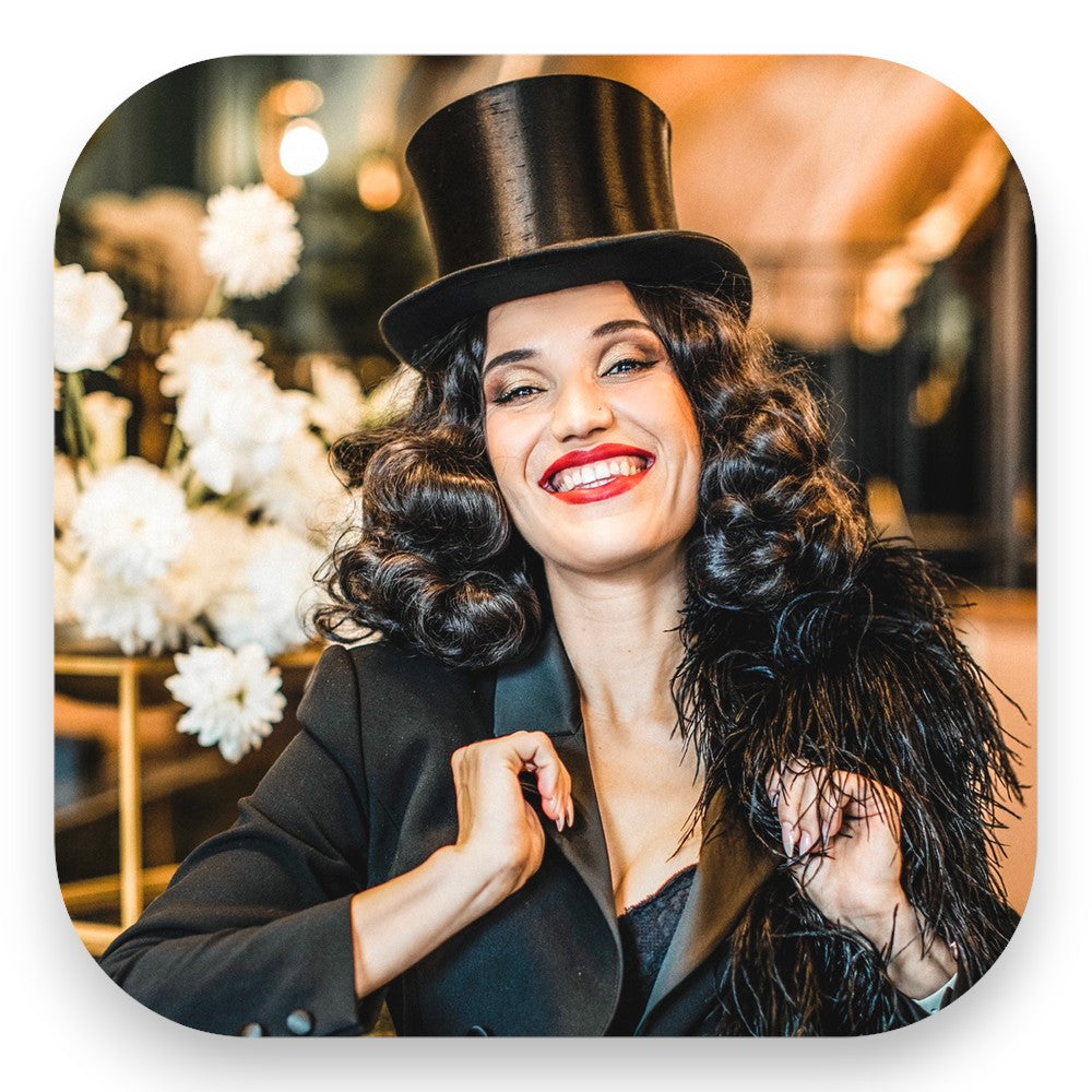 GlitterImperium: Artist Agency für Burlesque, Magie & Musik – glamouröse Shows voller Sinnlichkeit & Faszination für unvergessliche Events. Jetzt entdecken!