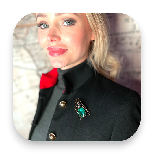 Elegante Käfer-Brosche mit Strasssteinen - Brosche, Käfer, Gold, Accessoires, Strasssteine, Grün, Mantel, Hut, Weste, Jacke, Glitterimperium, Elli Fatale