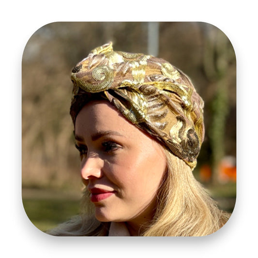 Glitzer Haarband Detailaufnahme, Haarband mit Samtinnenseite, Flexibles Haarband formen, Elegantes Haarband in Gold, Glitterimperium