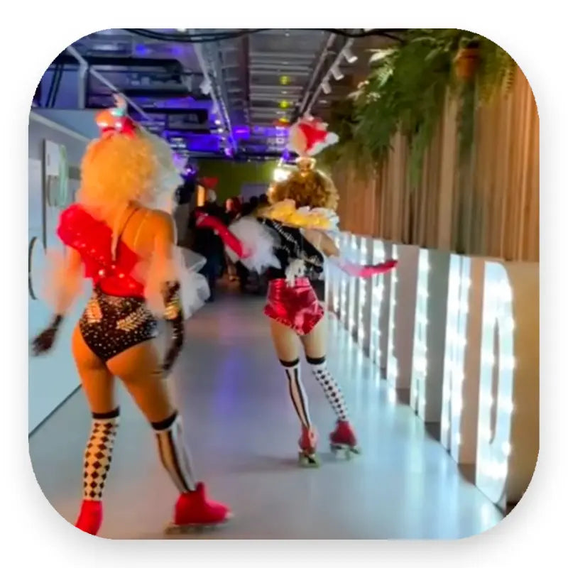 Glitterimperium Elli Fatale Roller Act mit interaktiver Showinszenierung