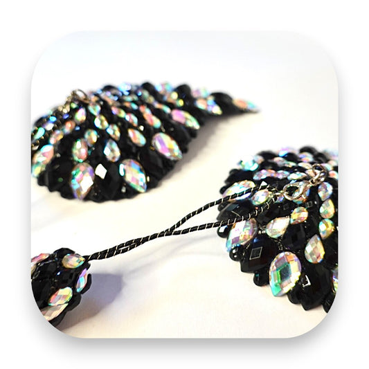 Schwarze Pasties mit silbernen Strasssteinen und Tassel Wings - pastie, nippelabdeckung, nippelpad, nippelcover, burlesque, schwarz, silber, tassel, handgefertigt, leder, Glitterimperium